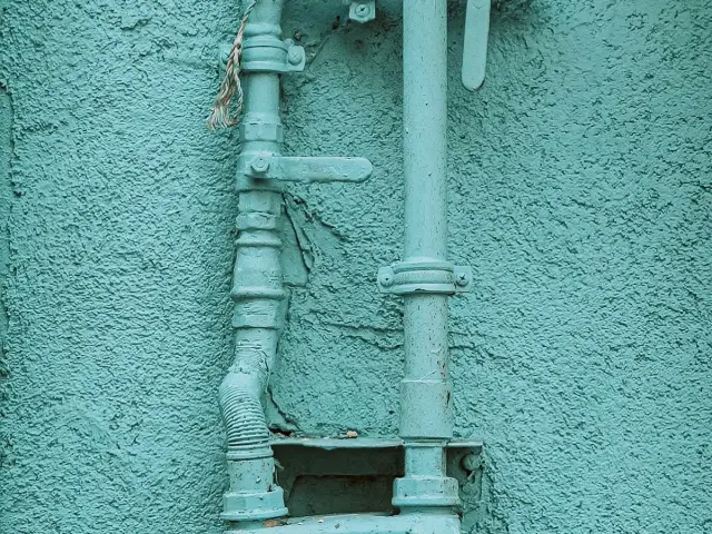 Residential gas meter and gas line serviced by a Rapid City, SD plumber